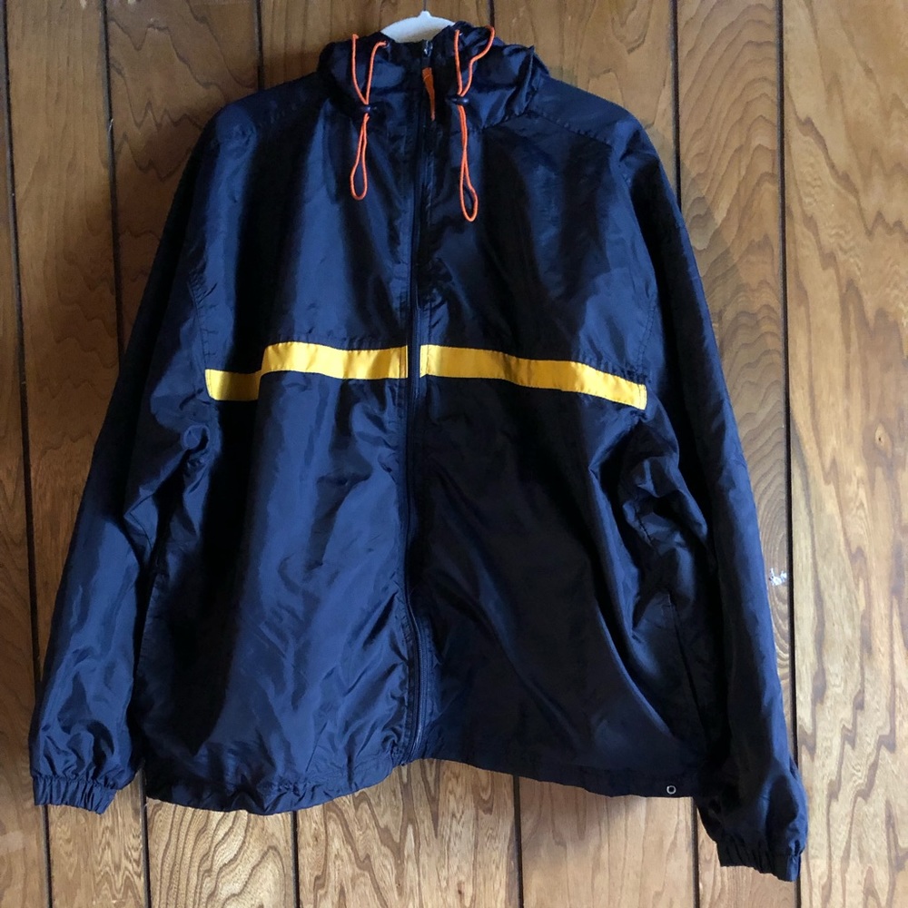 Vintage Generation One Men’s Active Windbreaker